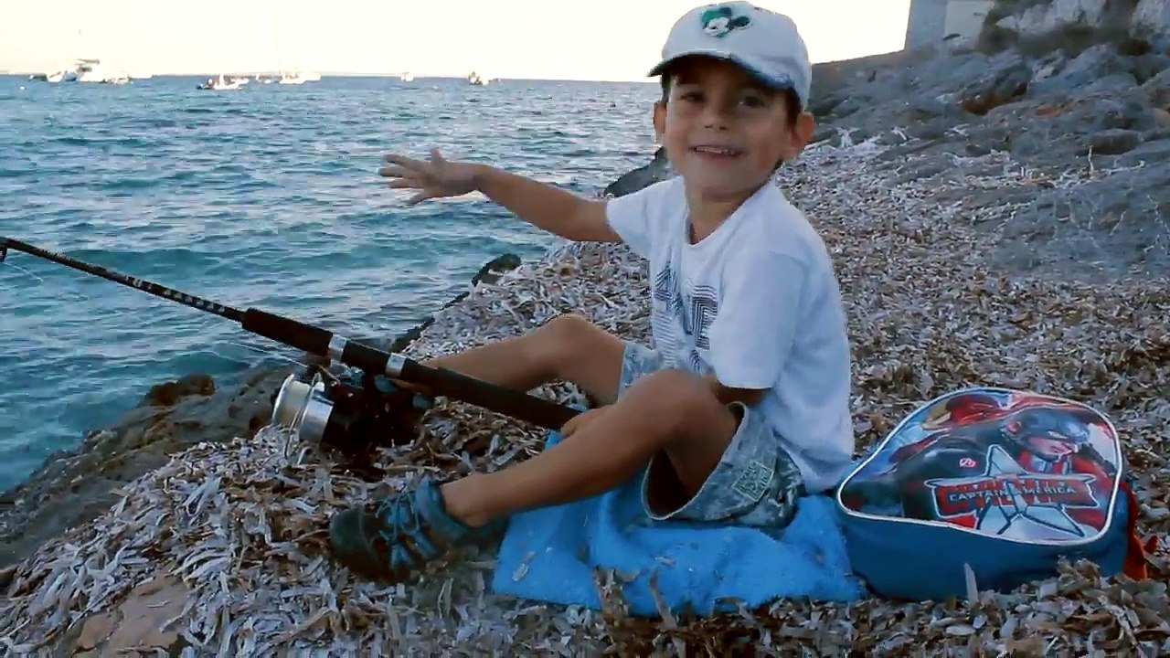 1, 2, 3, 4, 5 Once I Caught a Fish Alive ♫ Song for Kids