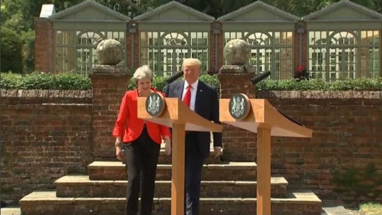 Rätselraten zu Ende: “EU verklagen” – empfahl Mays 'Rechtsberater' Trump