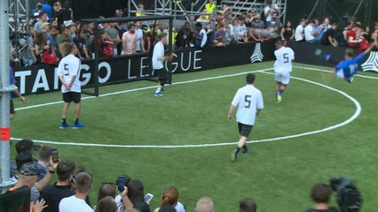 En coulisses - Cafu et Kaka ont de beaux restes