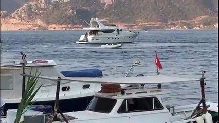 After Crash Fishing Boat Continues Craizy Drive, Because No One in Boat to Shut the Engine Off