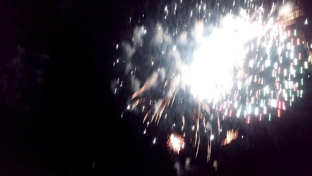 Feu d'artifice du 13 juillet 2018 à Arras (Pas-de-Calais) 2/2