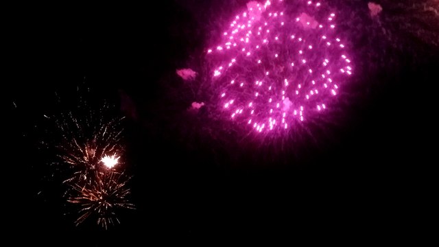 Feu d'artifice du 13 juillet 2018 à Arras (Pas-de-Calais) 1/2