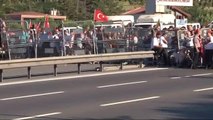 Vatandaşlar Miting Alanına Girmek İçin Bekliyor