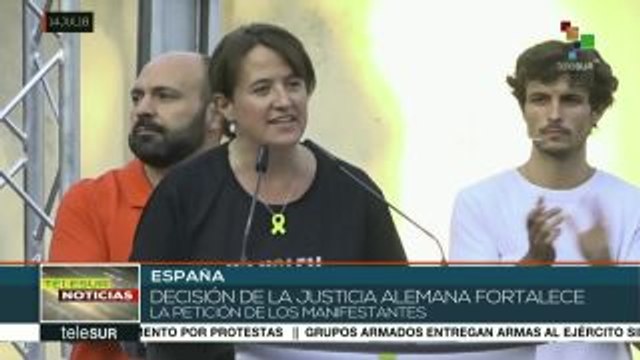 Cataluña: 100 mil independentistas exigen libertad de presos políticos
