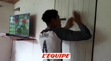 La joie du frère de Varane sur le but de Mbappé - Foot - CM 2018 - Bleus