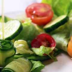 Jazz up your next summer dinner party with these 9 tips and tricks 