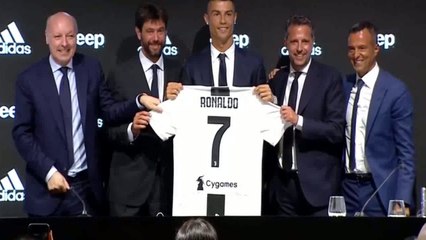 مراسم معارفه کریستیانو رونالدو در باشگاه یوونتوس