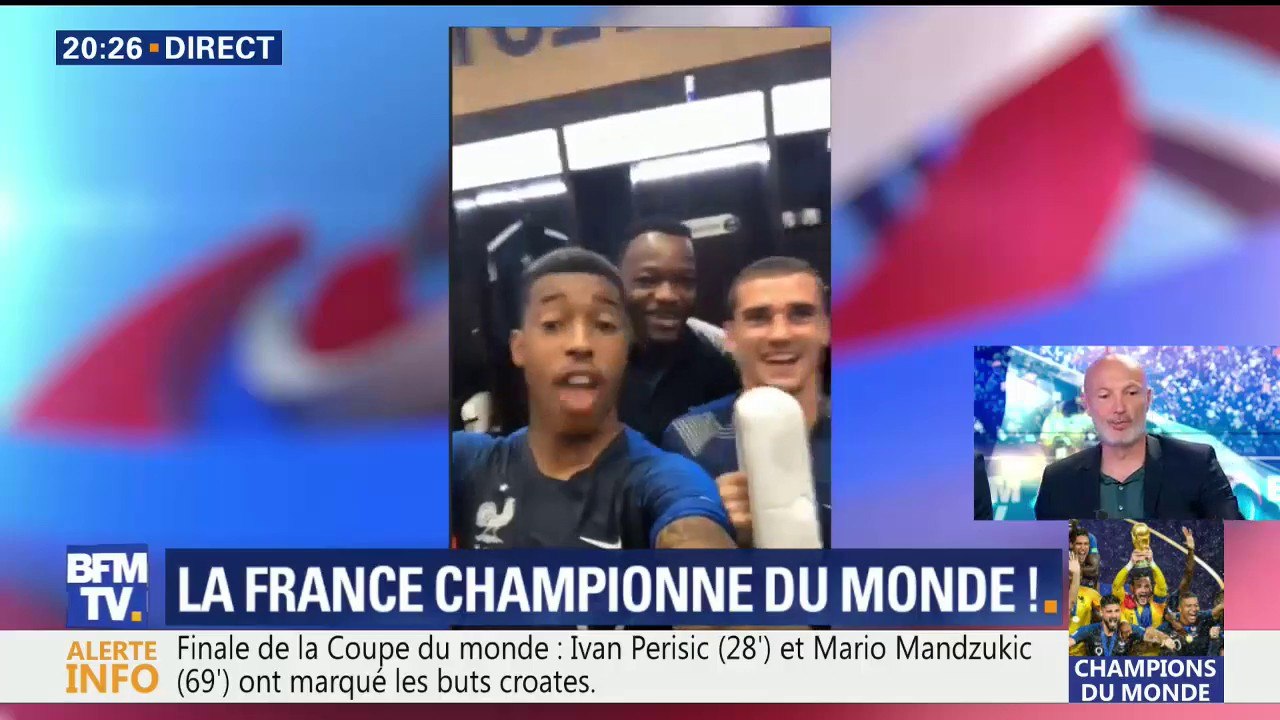 Coupe du monde: c'est la fête, la grande fête, dans le vestiaire des Bleus