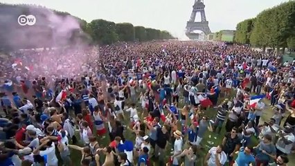 فيديو: احتفالات الفرنسيين بتتويج بلادهم بكأس العالم
