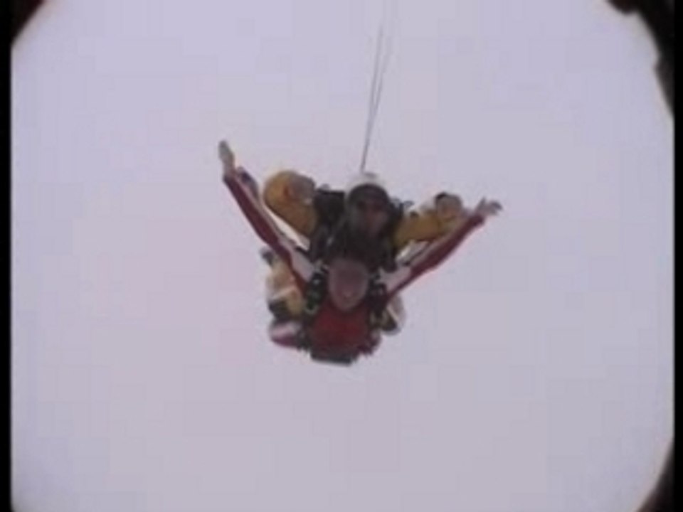 kriskro skydiving Taupo