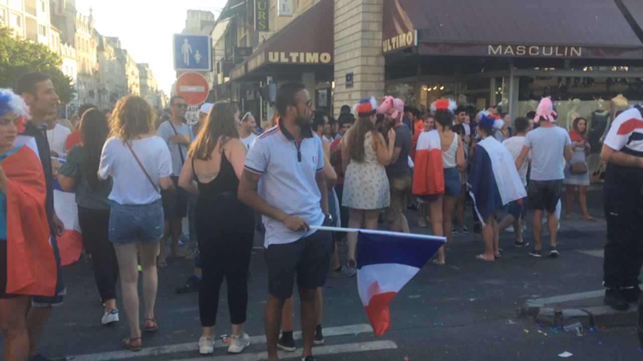 La fête dans les rues de Caen après la victoire