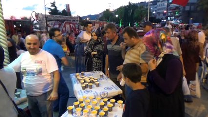 Uysal “Silahlı darbe girişimini silahsız güçlerle durduran millet olduk”