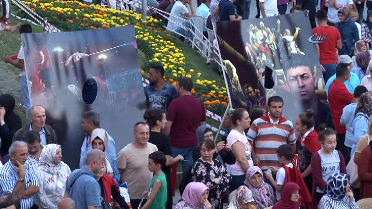 Validen 'cemaat' açıklaması: 'Cemaatler insan yetiştirmekle, ahlaklı edepli insan yetiştirmekle, dinini bilen, Kur’anı bilen insan yetiştirmekle, vatanını seven insan yetiştirmekle meşgul olmalı'