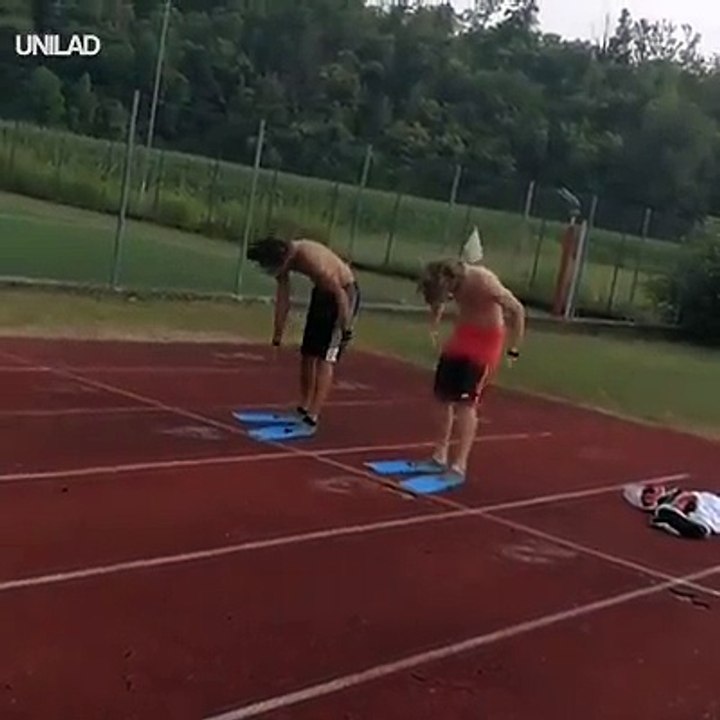 Flipper racing is officially my new fav sport - Dailymotion Video