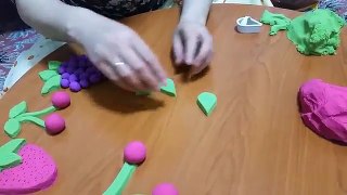 I made strawberry,cherry and grape bunch with kinetic sand