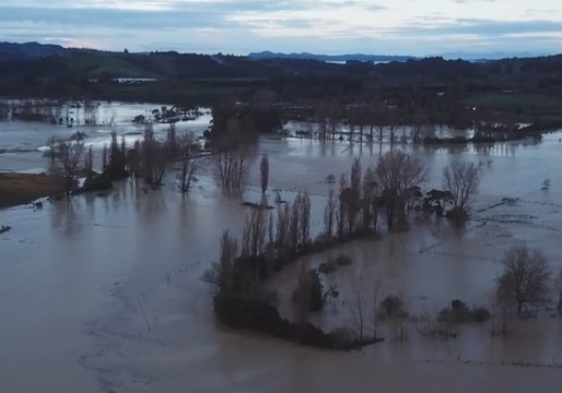 Extensive Flooding Hits Areas Near Auckland
