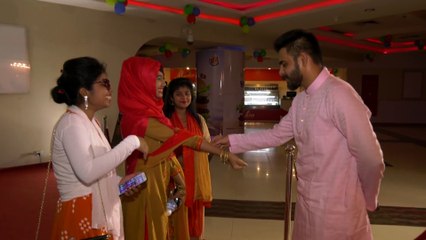 তিন ভক্তের স্বপ্নপূরণ করলো নায়ক সিয়াম । AnyNews24