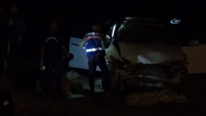 Otomobil şarampole devrildi: 1 ölü, 4 yaralı