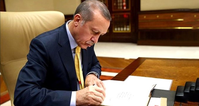 Yeni Yayımlanan KHK ile Rektörlük İçin En Az 3 Yıl Profesörlük Şartı Getirildi