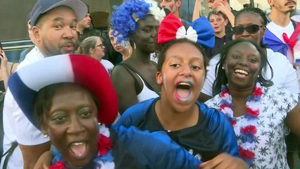 Mondial: les Champs Elysées en liesse; quelques incidents