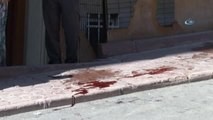 Esenyurt'ta Vahşet...apartmanda Pusu Kurduğu Eski Karısını 13 Yerinden Bıçakladı