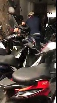 Les images du pillage d'un magasin de scooters avenue de la Grande Armée à Paris pendant les festivités du Mondial, diffusée sur Twitter - VIDEO