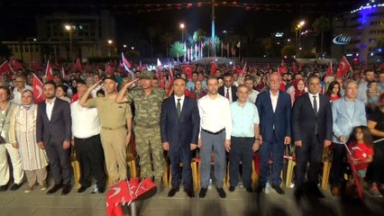 'Ömer Halisdemir' şiiri komutanı ve protokolü ağlattı