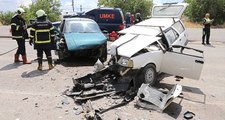 Karabük'te Otomobiller Kafa Kafaya Çarpıştı: 1 Ölü, 7 Yaralı