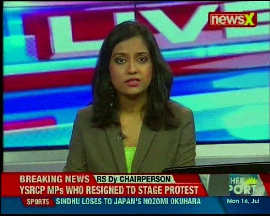 Mumbai's killer potholes Potholes take Mumbaikar's lives; neta says, don't blame potholes