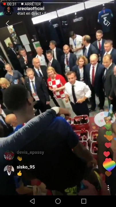 Macron est incontrôlable dans le vestiaire des Bleus !