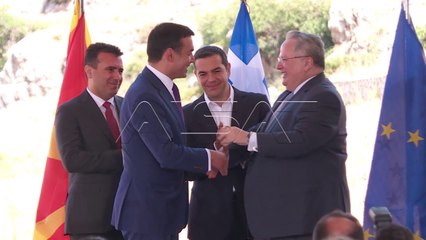 Mbi 320 intelektualët grekë mbështesin marrëveshjen për emrin