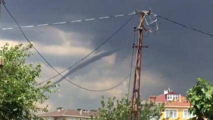 İstanbul'da Hortum Paniği