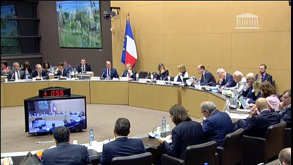 "De la bioéthique au droit de la bioéthique" ; "Recherche génétique et recherche sur l'embryon" 1/2