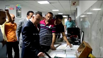 مدير أمن الإسكندرية يناقش "بلبل" بروفوسير التزوير بعد القبض عليه