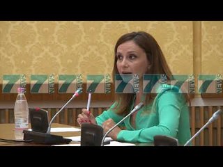 NUK NDALEN DEBATET PER TEATRIN KOMBETAR - News, Lajme - Kanali 9