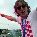 Luka Modric con una bengala durante el recibimiento a Croacia tras el Mundial