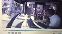 Otobüs Şoförüne Döner Bıçaklı Saldırı Güvenlik Kamerasında