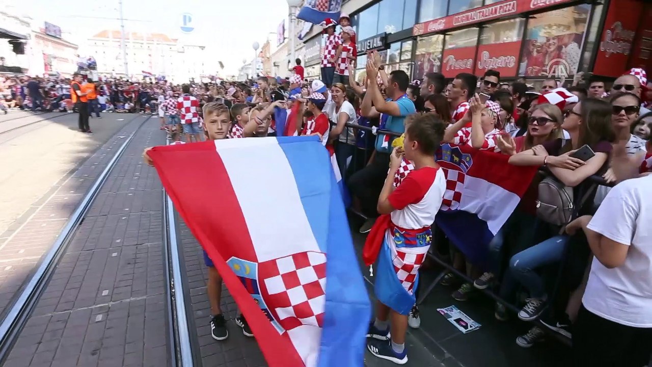 Hırvatistan dünya ikinciliğini kutluyor - ZAGREB