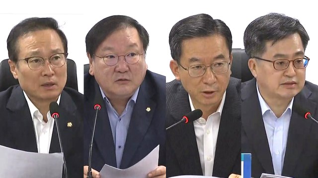 [현장영상] 긴급 당·정 협의...최저임금 후속 대책 논의 / YTN