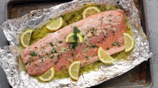 Easy 5 Ingredient Baked Salmon