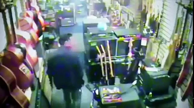 It Takes A Thief To Catch A Thief S01 E05