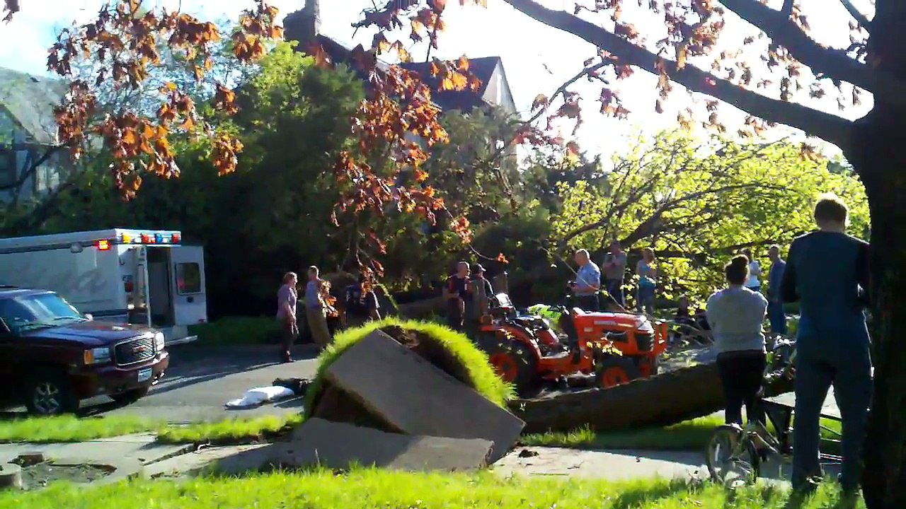 North Minneapolis Minnesota Tornado Aftermath pt 2 of 2 Full Video.avi