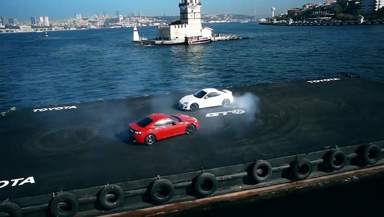 Toyota GT86 adrenalin turu deneyimi seni bekliyor.