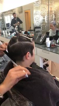 Pixie haircut with an undercut - Short pixie haircut tutorial