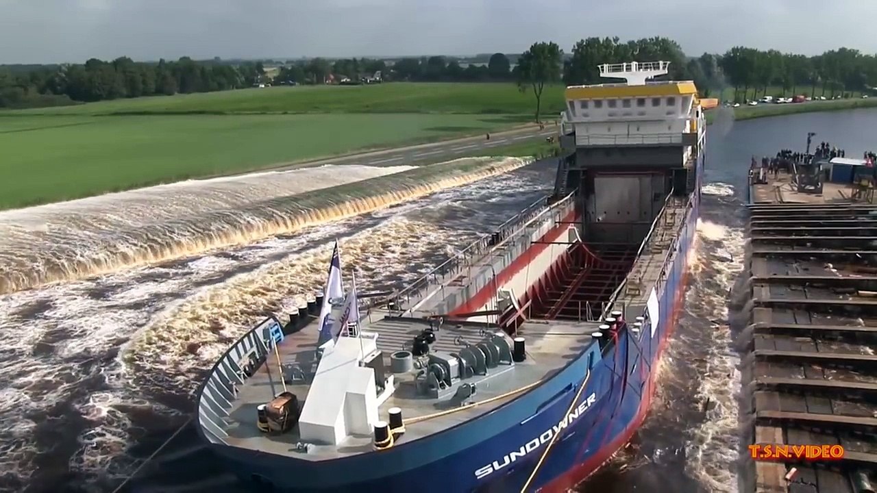 5 Amazing Ship Launch