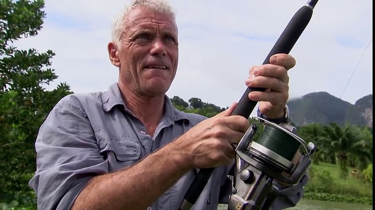 Catching_A_Mekong_Giant_Catfish_-_River_Monsters