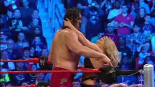 Top 10 WWE Kissing Moments 2017