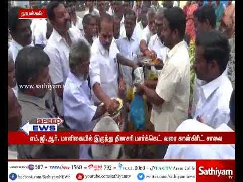 எம்.ஜி.ஆர். மாளிகையில் இருந்து மார்க்கெட் வரை கான்கிரீட் சாலை அமைக்கும் பணிக்கான பூமி பூஜை