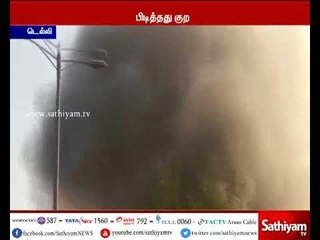 டெல்லியில் காவல்நிலையம் அருகில் 5 பேருந்துகள் தீயில் எரிந்து நாசம்