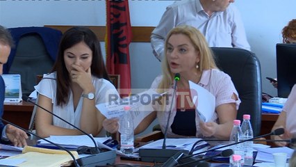 Debate te 'Media', Vokshi: Dëftesat s’janë shpërndarë! Nikolla: Ua kemi dhënë atyre që ikin jashtë